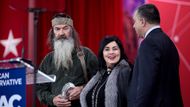 Phil Robertson & Kay Robertson (Image via Wikimedia Commons)